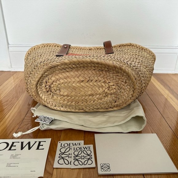 Loewe Medium Basket Bag Orange Anagram - Picture 3 of 5